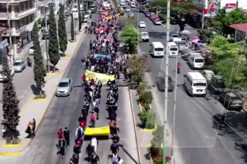 Megamarcha en Chilpancingo para exigir justicia por Yanqui Kothan, normalista de Ayotzinapa