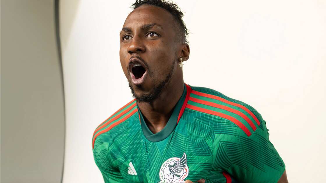 Julián Quiñones debutará con el Tri ante Honduras.