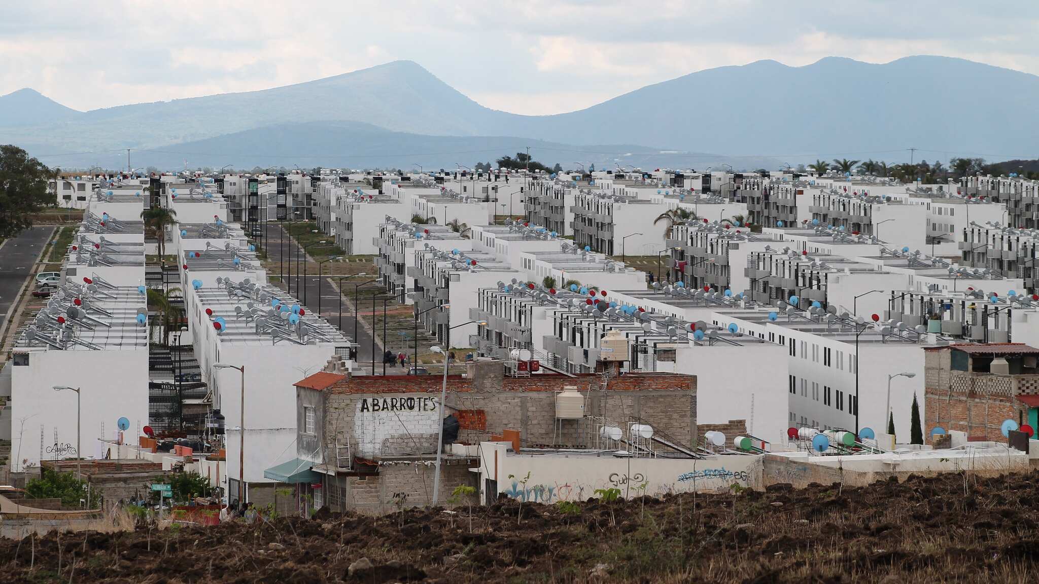 Las autoridades señalaron que este tipo de fraudes exponen los datos personales de los trabajadores y el riesgo a robos de identidad.