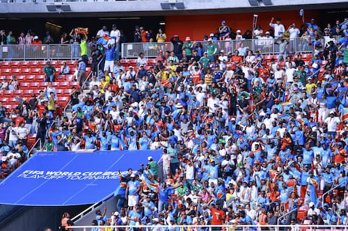 ¡Insólito! El grito homofóbico se hace presente en el repechaje Congo vs. Jamaica