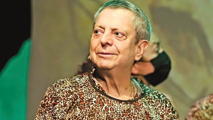 El actor César Bono tuvo que ser operado de emergencia tras una perforación del intestino delgado por una úlcera y ahora se recupera en terapia intensiva.