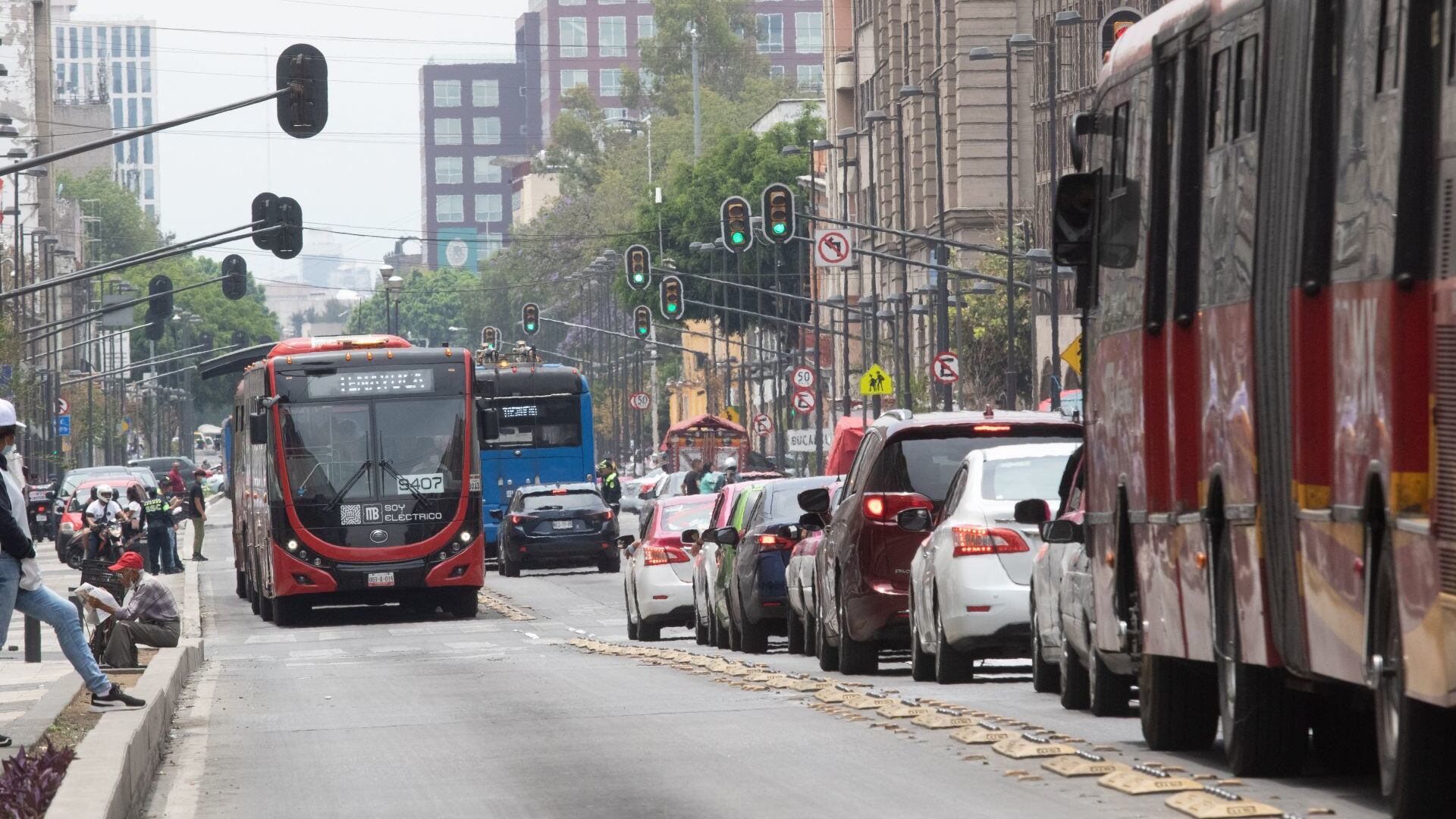 Hoy no Circula del jueves 5 de junio 2025 en CDMX y Edomex