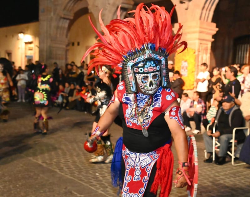 Tradición prehispánica y anglosajona creando lo nuevo.