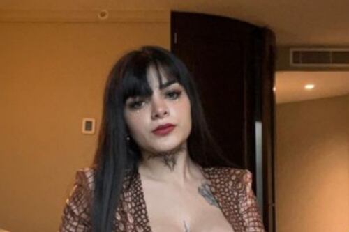 Karely Ruiz vuelve a estallar internet con un provocativo bikini en tonos nude