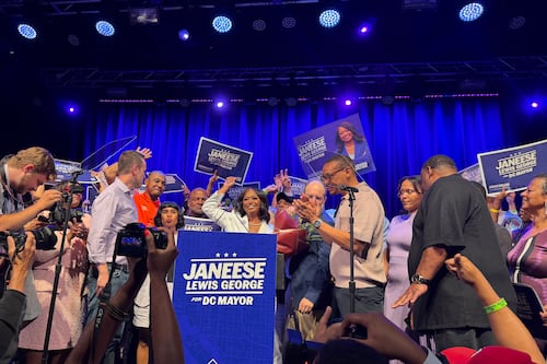 La socialista Janeese Lewis gana las primarias y se perfila como la próxima alcaldesa de Washington D.C.