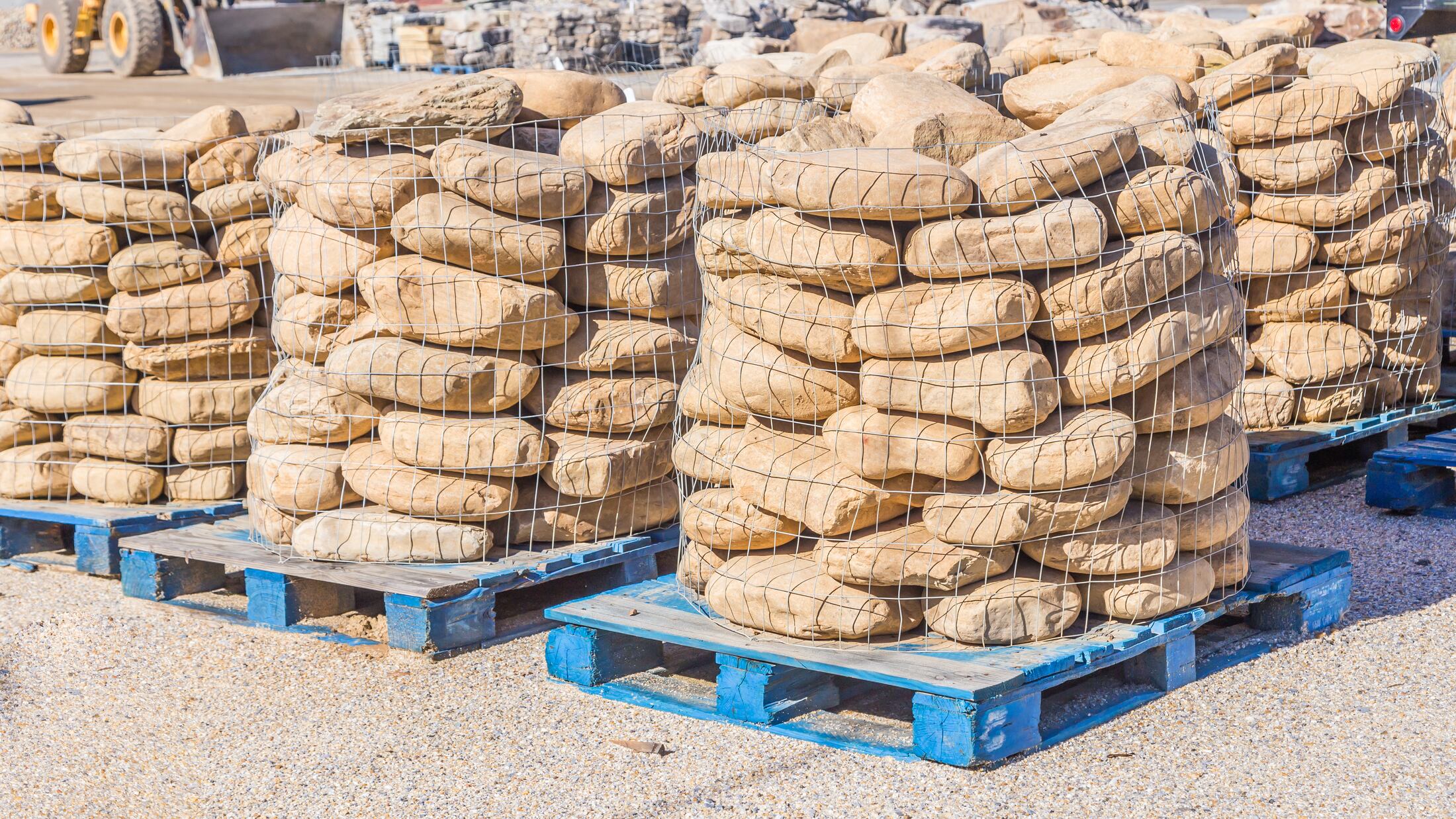 Pensaban que era níquel y eran piedras lo que tenían almacenado