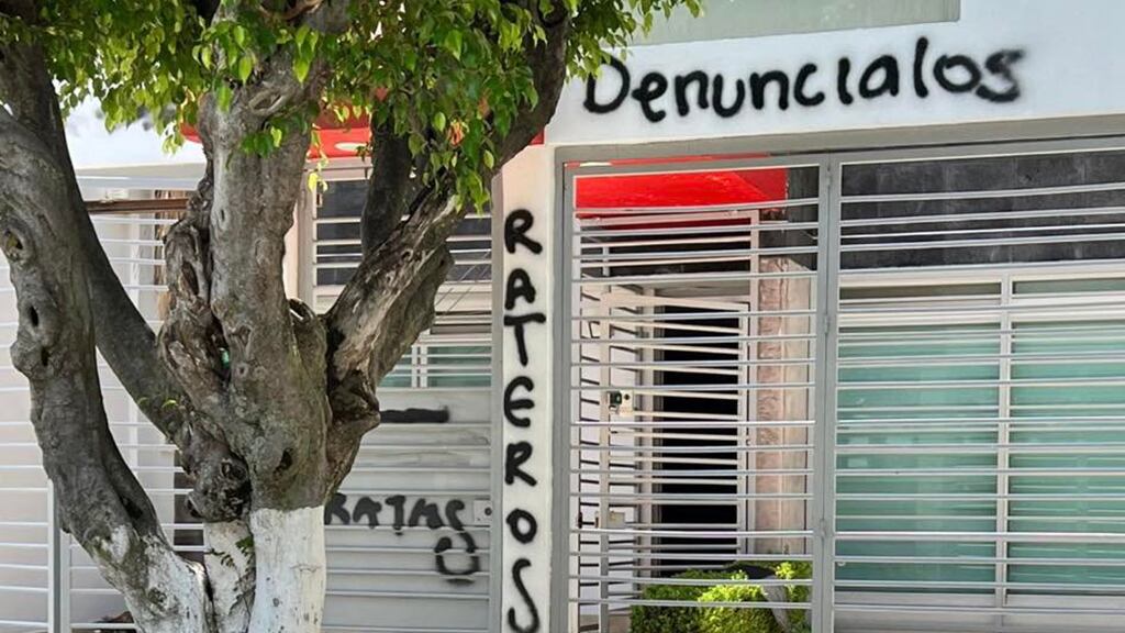 La empresa contaba con socios en Estados Unidos y otras partes del mundo que fueron invitados a participar en la pirámide de inversión de bienes raíces.