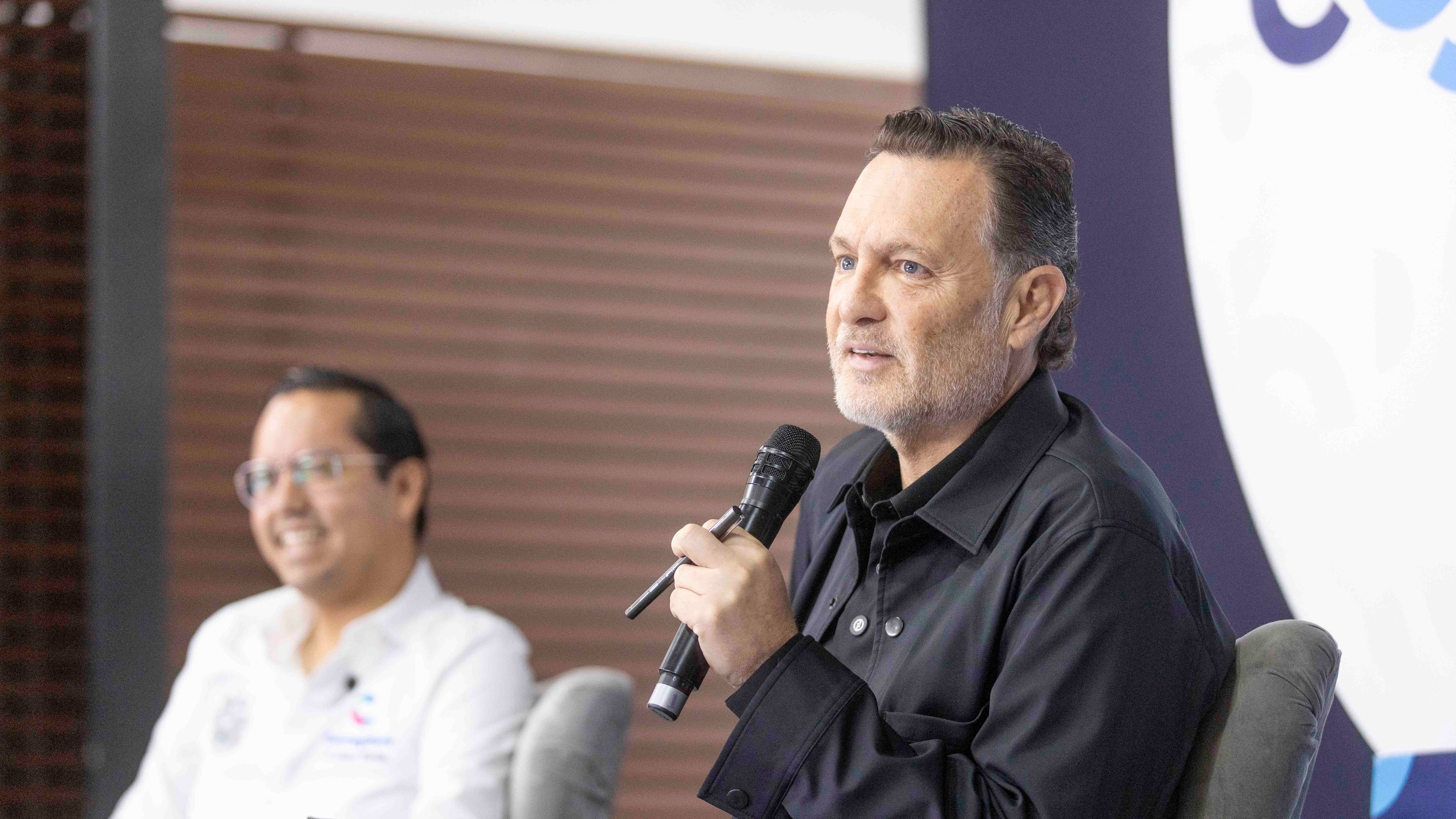 Mauricio Kuri.