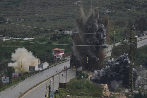 Israel destruye puentes de un río en Líbano, considerados clave para Hezbolá