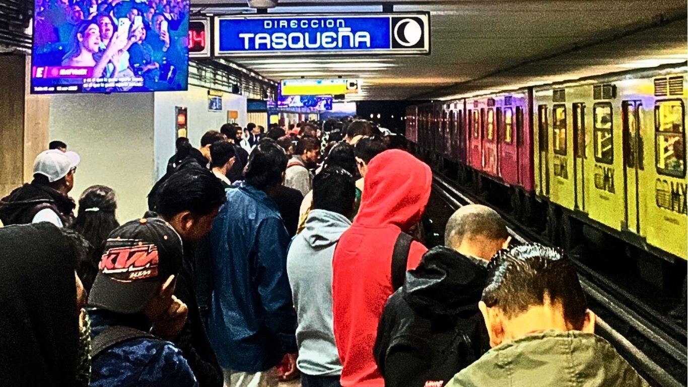 Alta demanda de usuarios en Línea 2