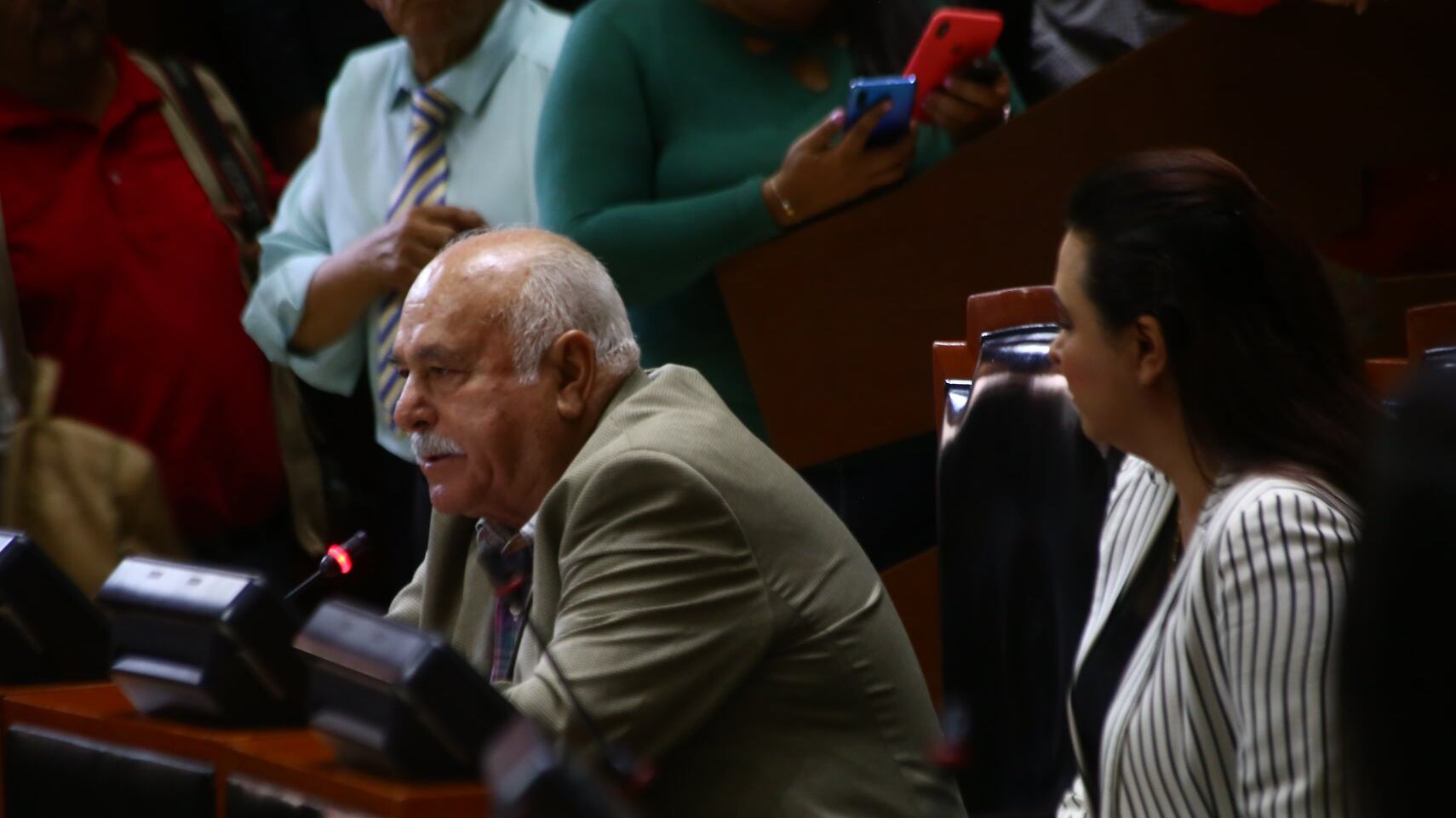 En la escena del crimen donde fue encontrado Zúñiga se localizaron envases de bebidas embriagantes.