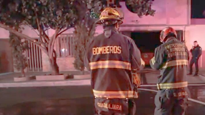 Una vivienda en San Juan Bosco sufrió un incendio que dejó como saldo un hombre con graves lesiones. ESPECIAL