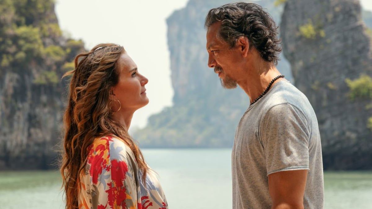Brooke Shields como Lana y Benjamin Bratt como Will en 'La madre de la novia'