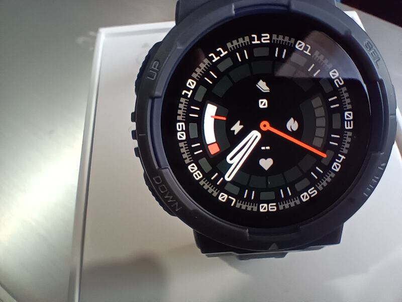 smartwatch Amazfit Active Edge