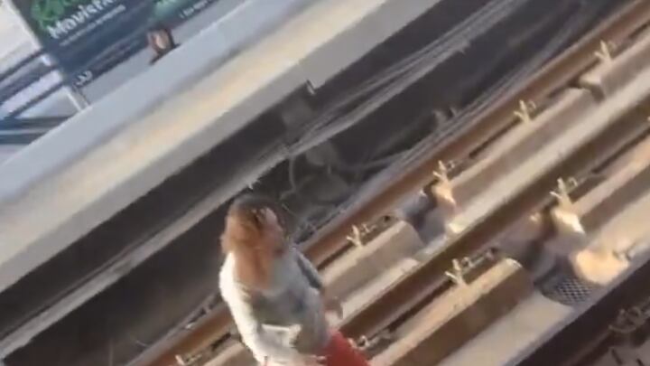 La persona dijo a elementos médicos del Metro que buscaba acabar con su vida.