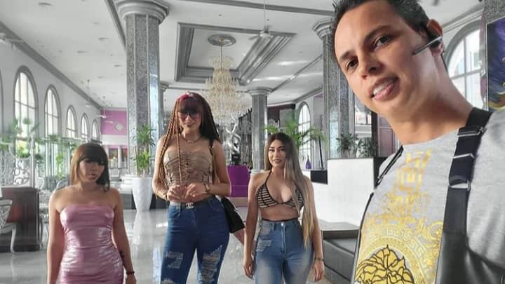 ¿Fue un fake la ruptura con Giselle Montes? Alex Marín de nuevo con sus tres novias