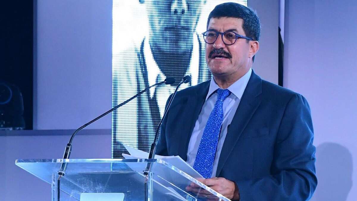 Detienen a Javier Corral