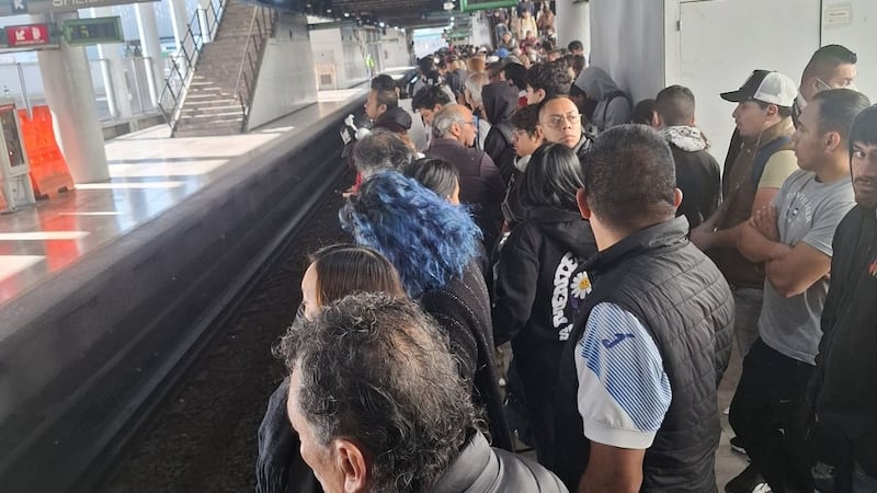 ¿Qué pasa en el Metro CDMX hoy? Línea 3 registra retrasos y alta afluencia, según usuarios