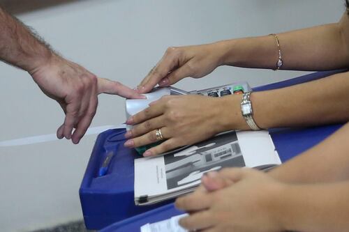 Bolsonaro da la vuelta a los pronósticos y aventaja a Lula en primera vuelta