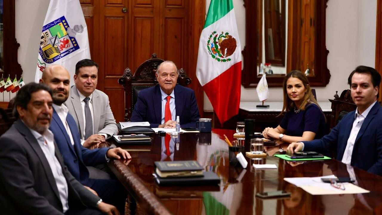 Por la mañana la reunión se desarrolló con cordialidad en Palacio de Gobierno.