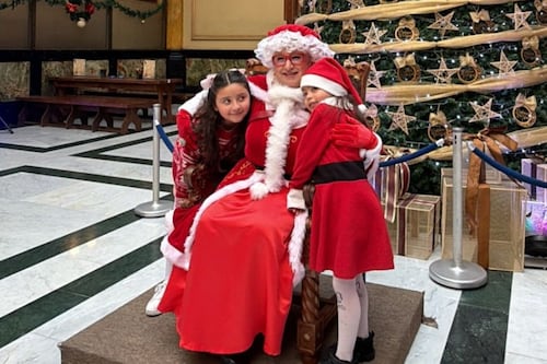 Es tiempo de mujeres: la Sra. Claus reemplaza a Santa Claus en Correos de México