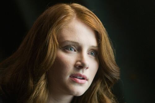 Bryce Dallas Howard agradece a Chris Pratt por ayudarle a obtener más dinero de la franquicia de Jurassic World