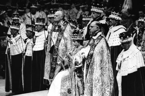Las imágenes más icónicas en la vida de la reina Isabel II