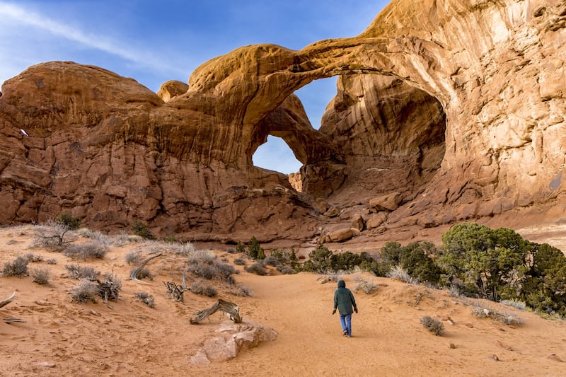 Te presentamos una guía emocional para recorrer Utah por sus parques nacionales, cañones, en el que cada parada te llenará de asombro y experiencias inolvidables