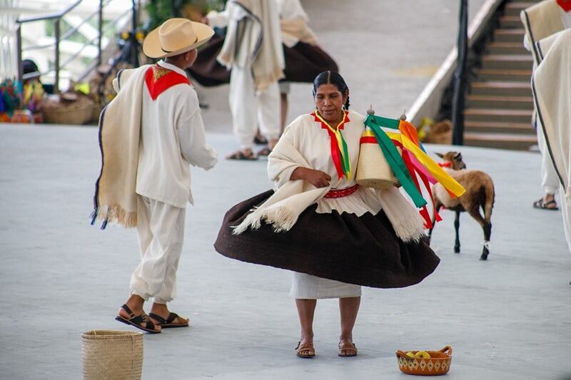 Deslumbra la majestuosidad de las culturas y tradiciones de los pueblos de Oaxaca en el Primer Lunes del Cerro