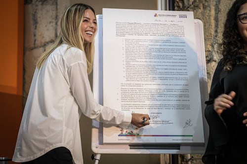 “Ningún otro candidato va a trabajar por los niños como yo”, Mariana Rodríguez firma Pacto por la Primera Infancia