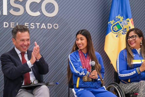 Reconocen a campeones paralímpicos y proyectan inversión de alrededor de dos mil 500 mpd