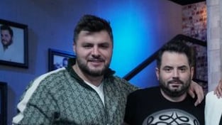 Paul Stanley y José Eduardo Derbez / Foto: Instagram @miembrosalairetv