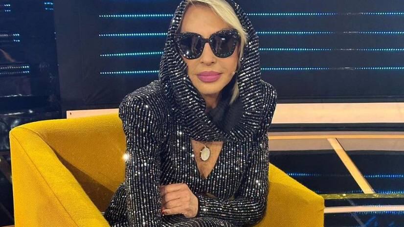 Laura Bozzo presume su look con escote pero la descargaron en redes: "Hay que aceptar los años"