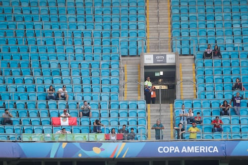 Gradas vacías en la Copa América preocupa a las autoridades
