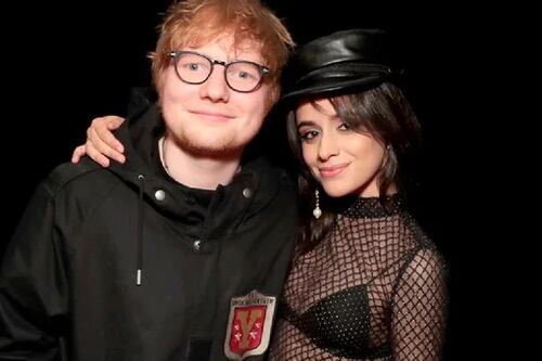 Camila Cabello y Ed Sheeran cantan juntos para recaudar dinero pen ayuda a  Ucrania