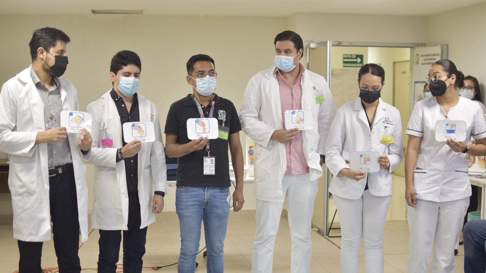 Trabajadores sociales se encargan de impartir las estrategias ya sea en la Unidad Médico Familiar o fuera de ella.