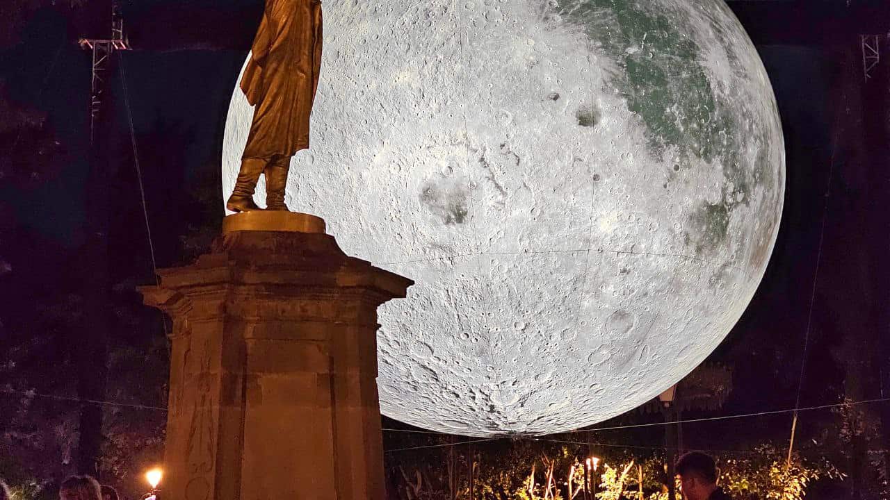 Exposición de la Luna generó 50 mdp de derrama