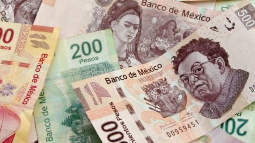 México es débil y con signos de neumonía económica frente al gobierno de Donald Tump, quien tras su toma de posesión de este 20 de enero, amenaza con renegociar o cancelar el TLCAN