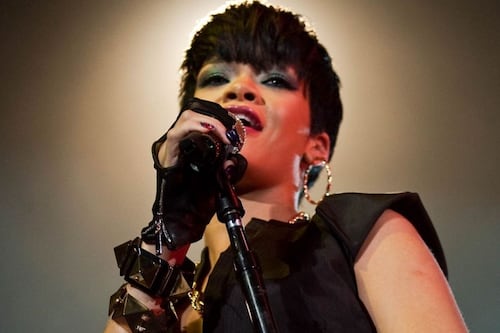 “Estuve en el infierno”: sacerdote dice que demonios cantaban ‘Umbrella’ de Rihanna