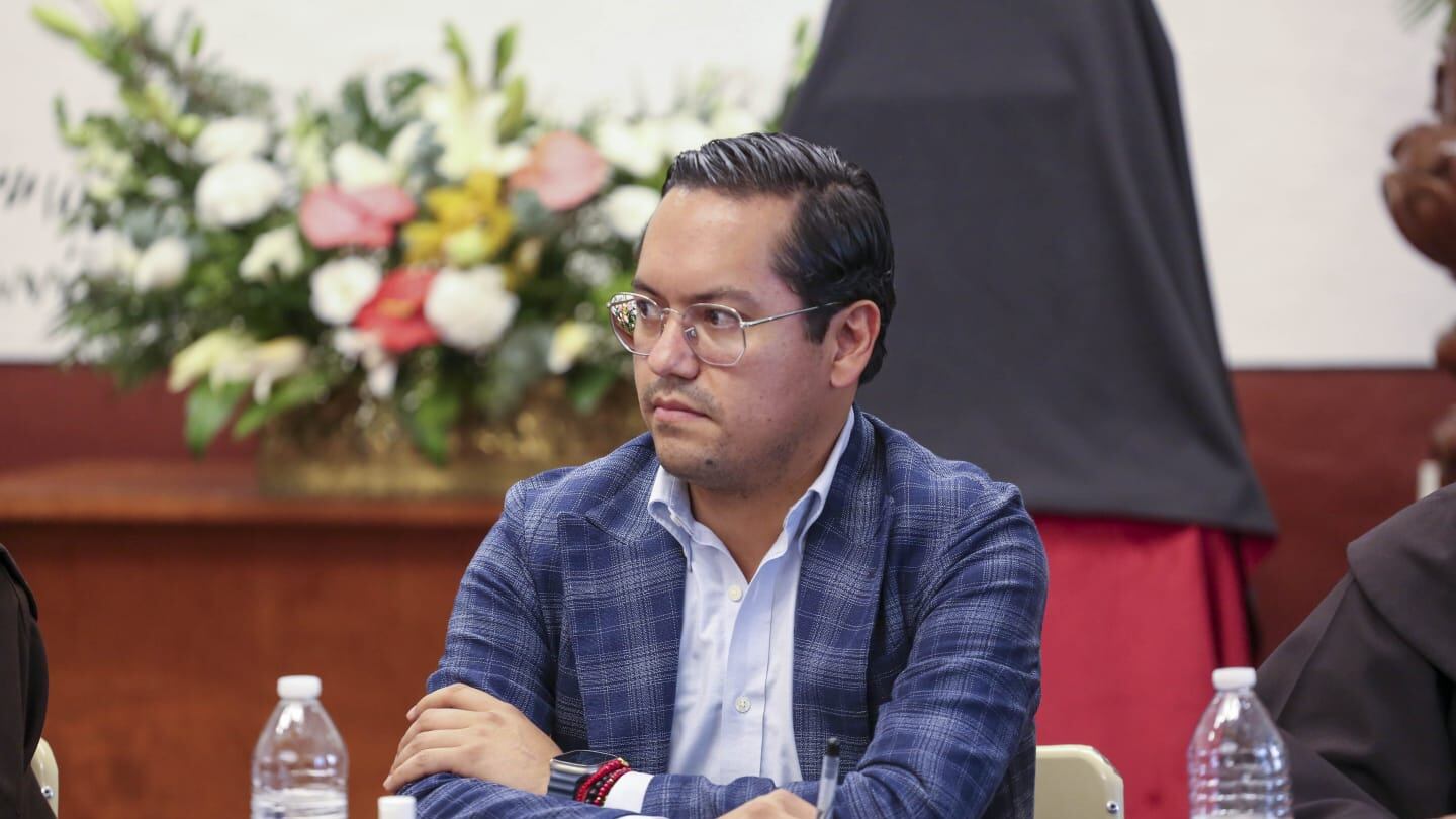 Alcalde de Corregidora, Josué Guerrero Trapala.