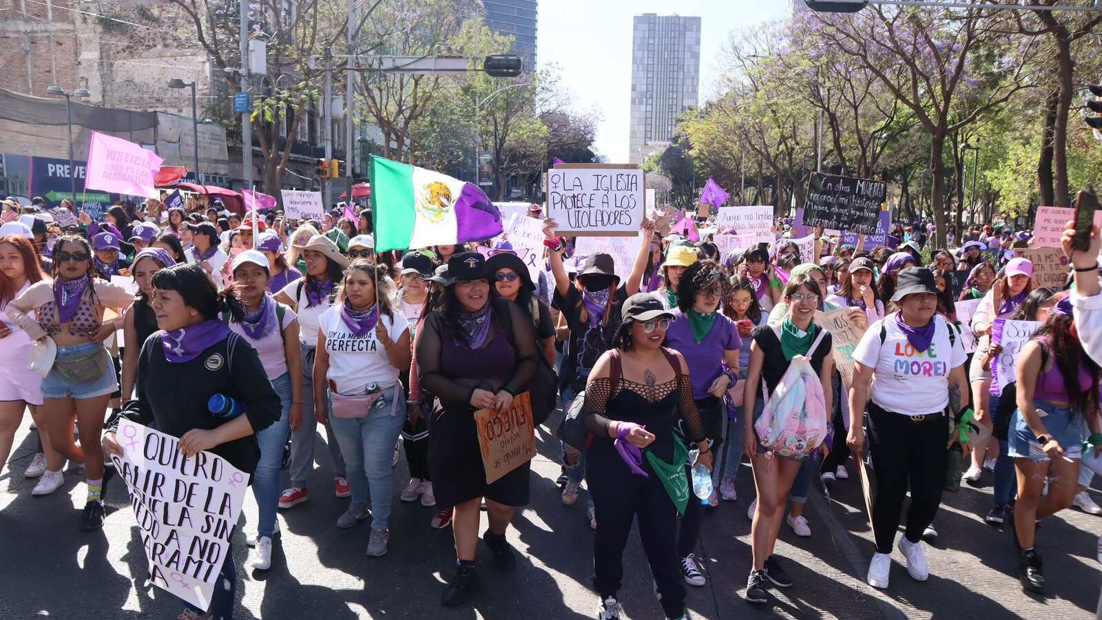Marcha 8M 2023 por Paseo de la Reforma