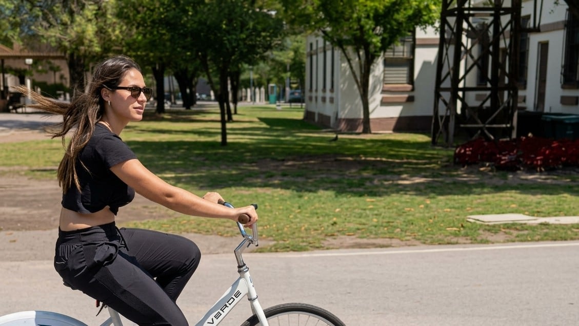 Las bicicletas se puede enfrentar desde las 08;00 horas hasta las 21:00 horas.