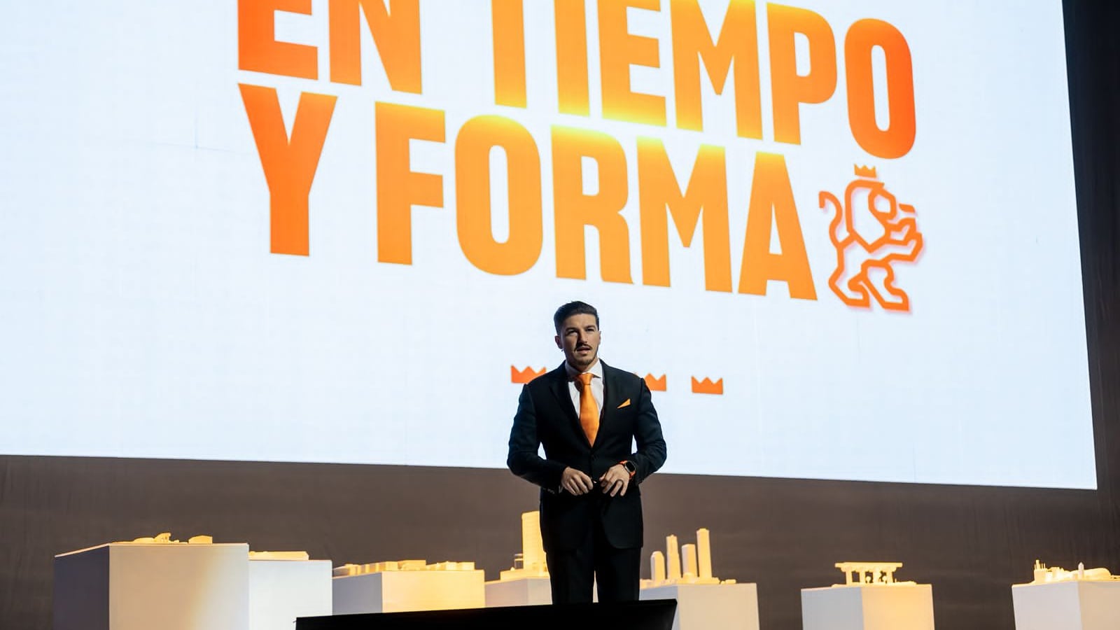 Samuel García inicia con su Informe de Gobierno.