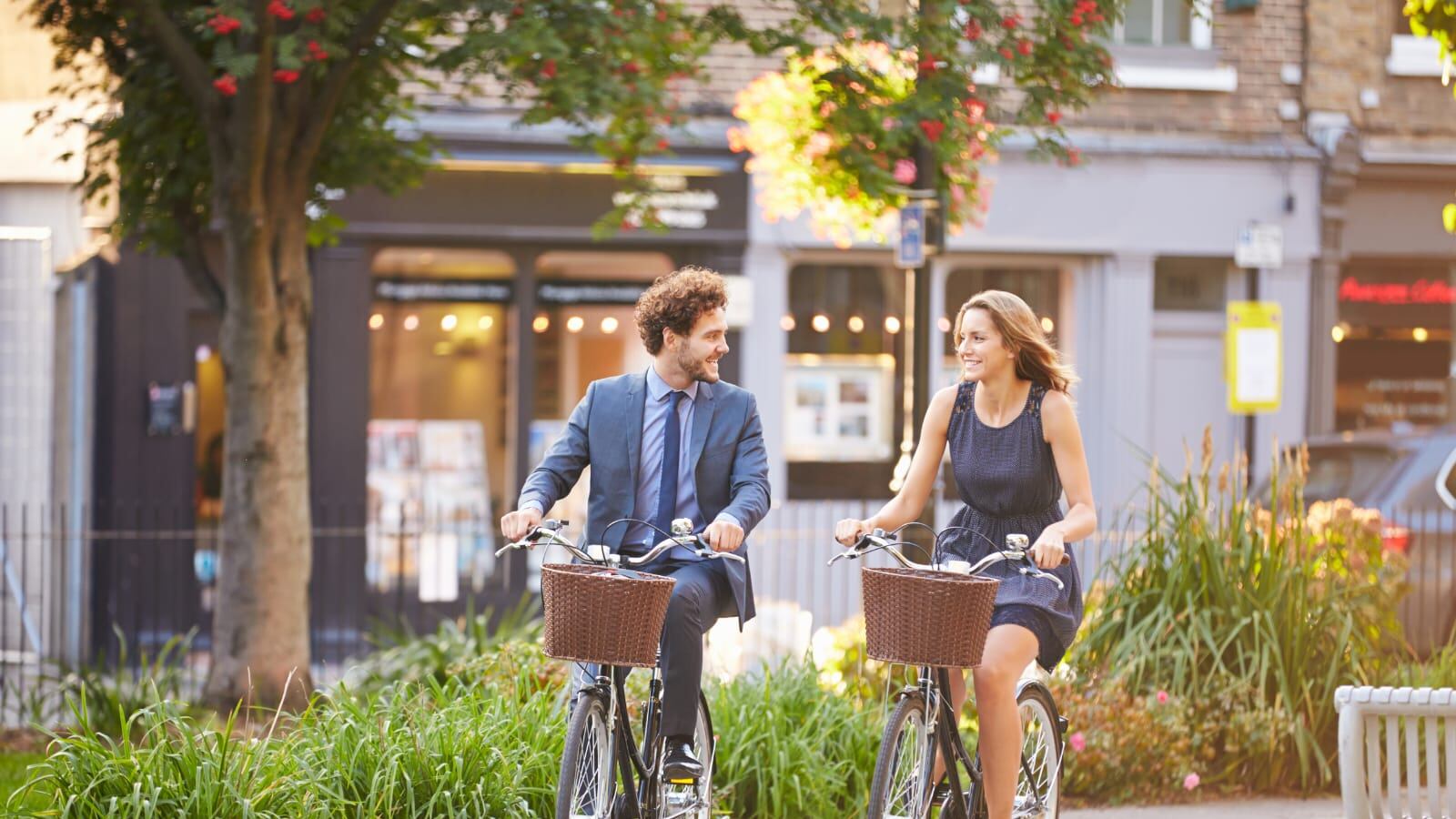 El uso de biciclieta para moverse por la ciudad es muy popular en Europa.