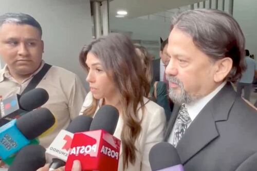 Cruz Martínez reaparece y asegura que abogada de Johnny Depp sí puede litigar en México