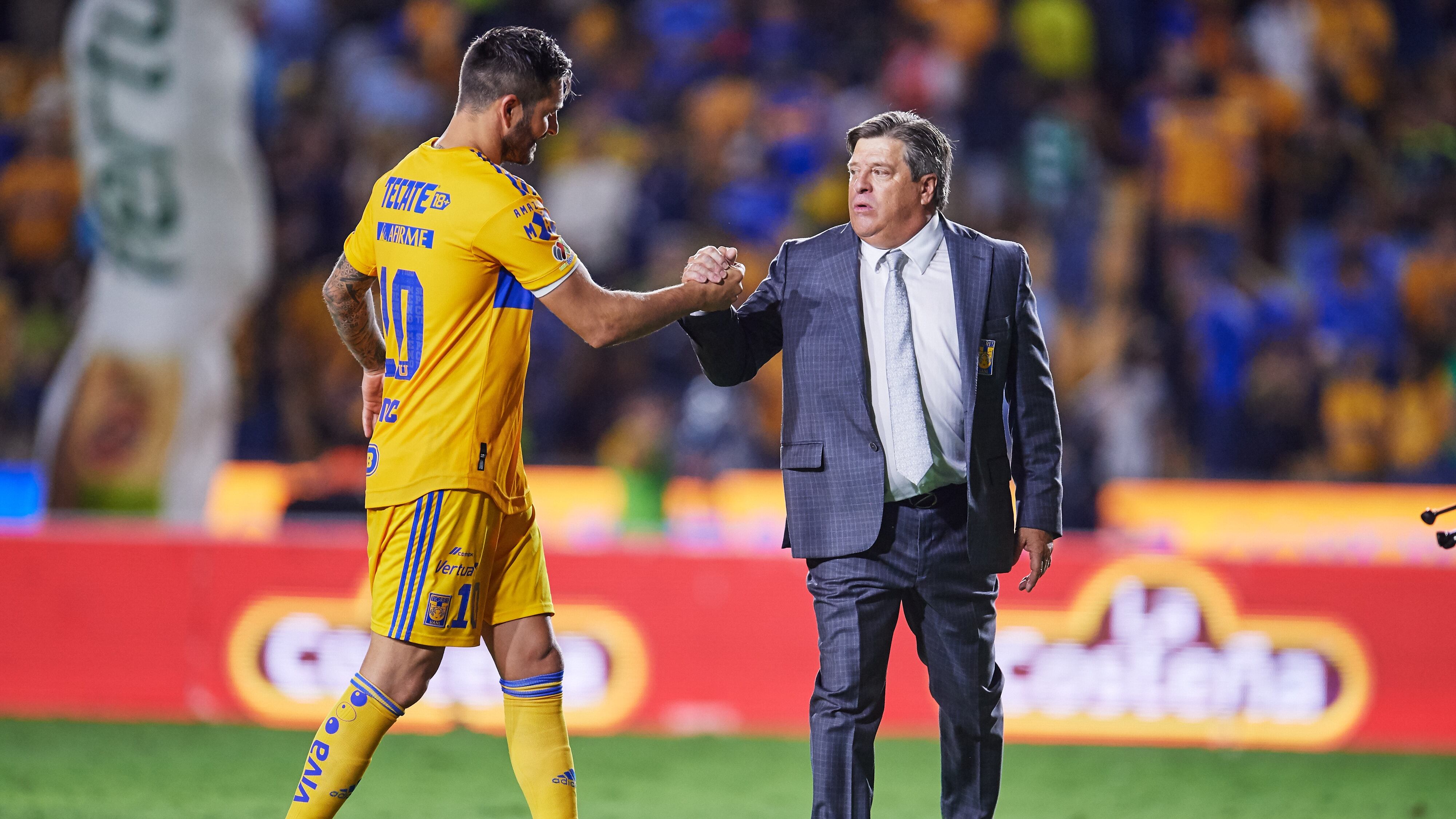 Miguel Herrera dirigió a Gignac en Tigres.