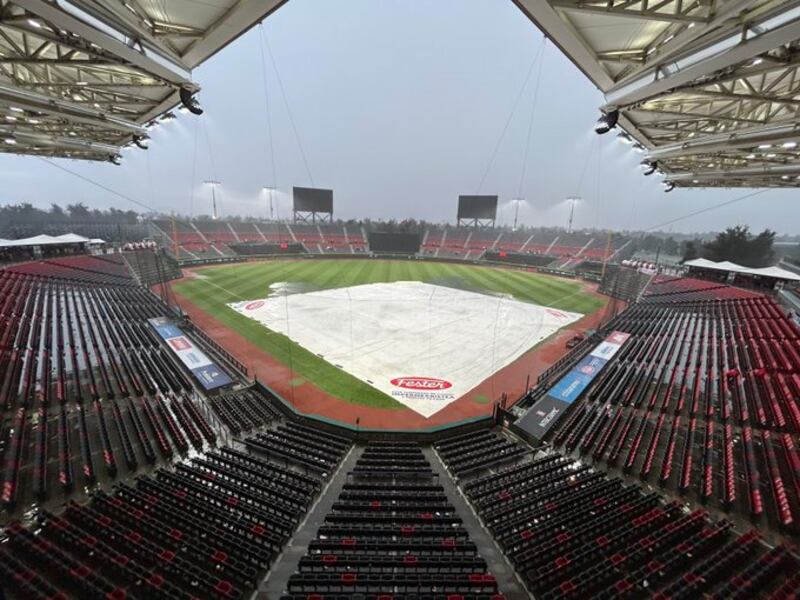 El estadio Alfredo Harp Helú recibó a Pericos de Puebla para el tercer partido de la serie contra Diablos.