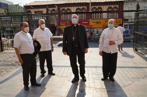 Fotos: Nuncio apostólico del Vaticano llega a Apatzingán previo a misa en Aguililla