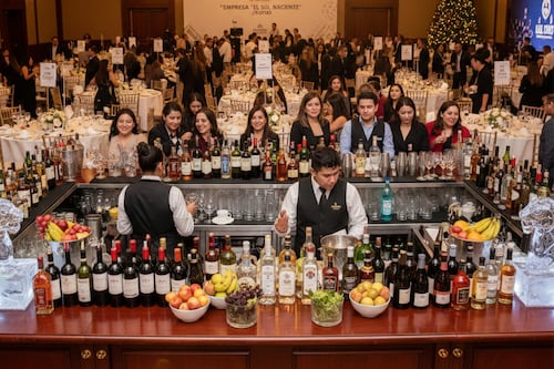 ¡Por fin una buena noticia! Tequila, ron y brandy bajan 10% justo para Navidad