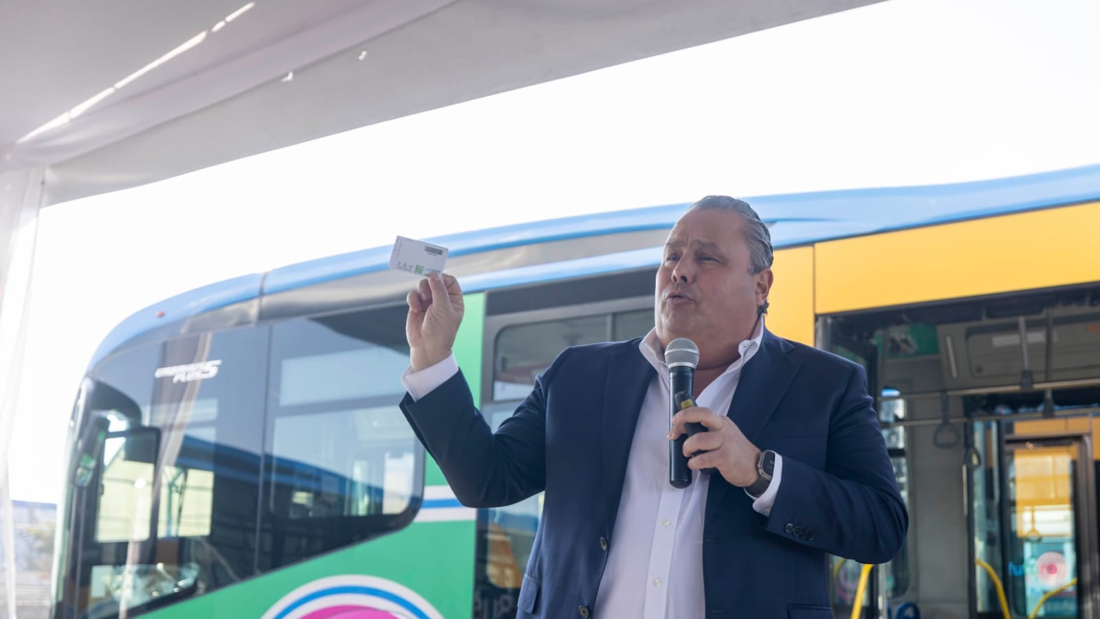 Presentan bono mensual de Qrobús con viajes ilimitados